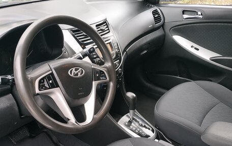 Hyundai Solaris II рестайлинг, 2013 год, 25 фотография