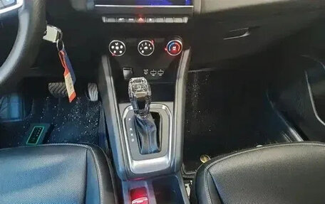 Renault Captur II, 2019 год, 1 200 121 рублей, 11 фотография