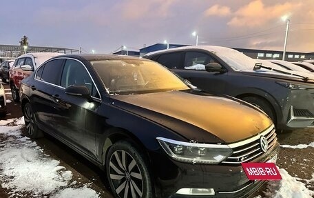 Volkswagen Passat B8 рестайлинг, 2019 год, 2 360 000 рублей, 3 фотография