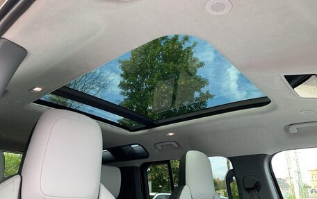 Land Rover Defender II, 2025 год, 34 190 000 рублей, 17 фотография