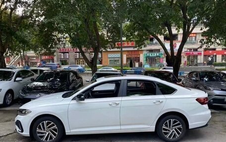 Volkswagen Lavida, 2022 год, 1 800 000 рублей, 6 фотография