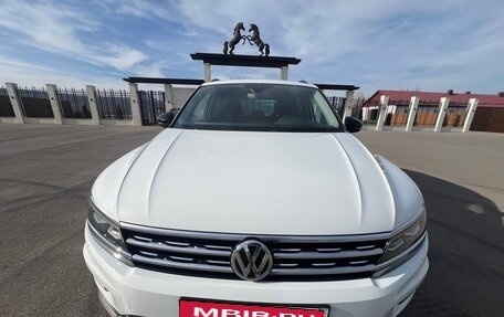 Volkswagen Tiguan II, 2020 год, 2 650 000 рублей, 1 фотография