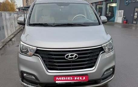 Hyundai H-1 II рестайлинг, 2019 год, 2 069 500 рублей, 11 фотография