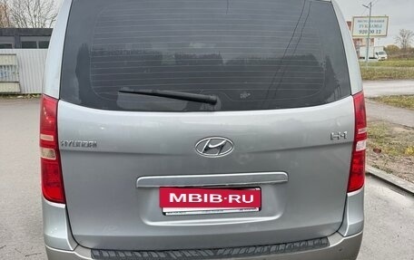 Hyundai H-1 II рестайлинг, 2019 год, 2 069 500 рублей, 8 фотография