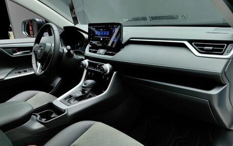 Toyota RAV4, 2025 год, 4 440 000 рублей, 22 фотография