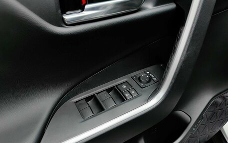 Toyota RAV4, 2025 год, 4 440 000 рублей, 29 фотография