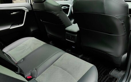 Toyota RAV4, 2025 год, 4 440 000 рублей, 36 фотография