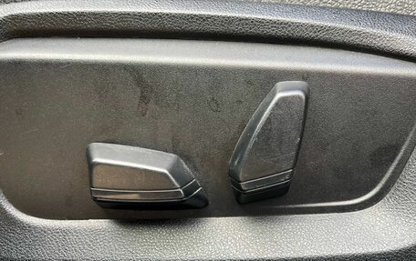 BMW 5 серия, 2016 год, 1 950 000 рублей, 13 фотография