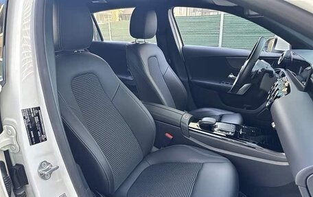 Mercedes-Benz A-Класс, 2022 год, 2 200 000 рублей, 4 фотография