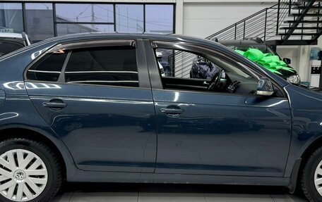 Volkswagen Jetta VI, 2010 год, 749 000 рублей, 4 фотография