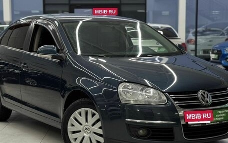 Volkswagen Jetta VI, 2010 год, 749 000 рублей, 2 фотография