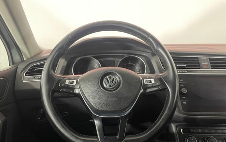 Volkswagen Tiguan II, 2018 год, 2 256 000 рублей, 13 фотография