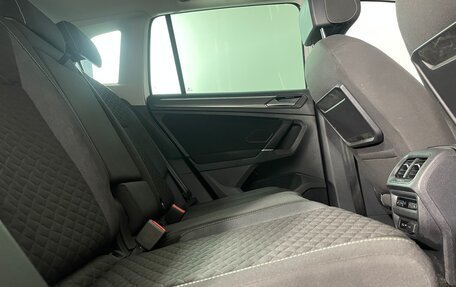 Volkswagen Tiguan II, 2018 год, 2 256 000 рублей, 27 фотография