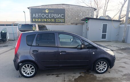 Mitsubishi Colt VI рестайлинг, 2006 год, 360 000 рублей, 2 фотография