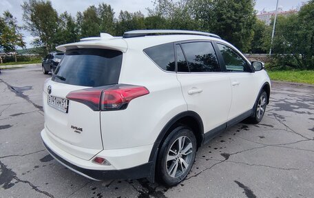 Toyota RAV4, 2015 год, 2 330 000 рублей, 5 фотография