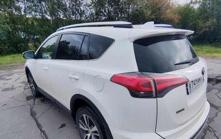 Toyota RAV4, 2015 год, 2 330 000 рублей, 7 фотография