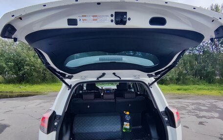 Toyota RAV4, 2015 год, 2 330 000 рублей, 16 фотография