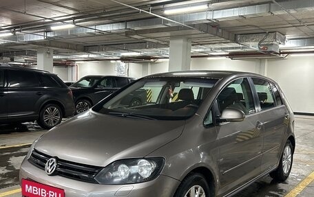 Volkswagen Golf Plus II, 2012 год, 800 000 рублей, 3 фотография