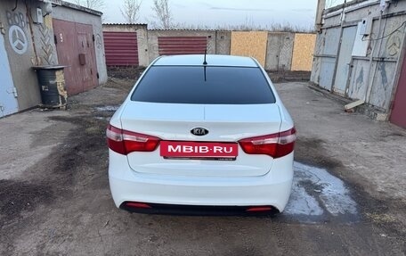 KIA Rio III рестайлинг, 2013 год, 670 000 рублей, 3 фотография