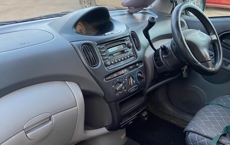 Toyota FunCargo, 2000 год, 365 000 рублей, 9 фотография