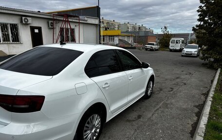 Volkswagen Jetta VI, 2017 год, 1 400 000 рублей, 2 фотография