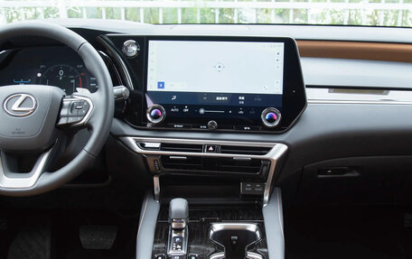 Lexus RX IV рестайлинг, 2025 год, 12 644 100 рублей, 16 фотография