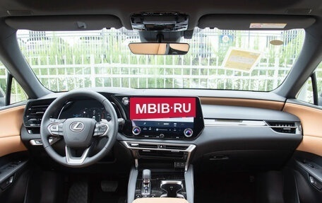 Lexus RX IV рестайлинг, 2025 год, 12 644 100 рублей, 17 фотография