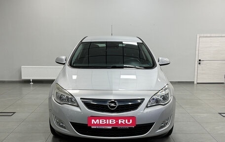 Opel Astra J, 2011 год, 690 000 рублей, 2 фотография