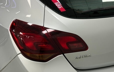 Opel Astra J, 2011 год, 690 000 рублей, 10 фотография