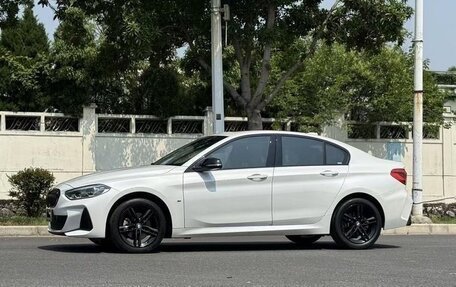 BMW 1 серия, 2022 год, 1 720 000 рублей, 3 фотография