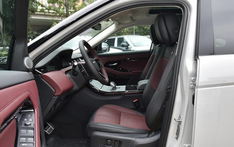 Land Rover Range Rover Evoque II, 2025 год, 6 699 000 рублей, 12 фотография