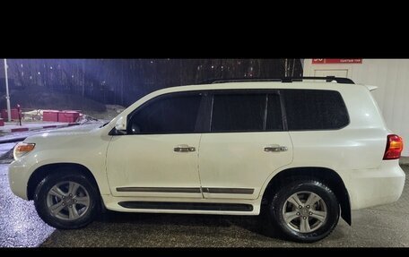 Toyota Land Cruiser 200, 2015 год, 4 500 000 рублей, 5 фотография