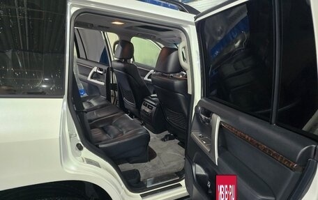 Toyota Land Cruiser 200, 2015 год, 4 500 000 рублей, 8 фотография