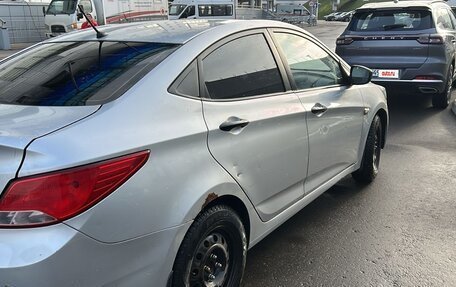 Hyundai Solaris II рестайлинг, 2015 год, 600 000 рублей, 4 фотография