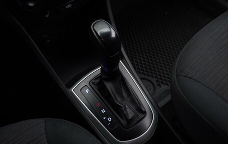 Hyundai Solaris II рестайлинг, 2015 год, 850 000 рублей, 21 фотография