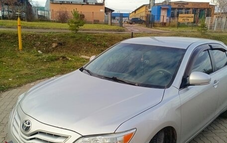 Toyota Camry, 2010 год, 1 300 000 рублей, 1 фотография