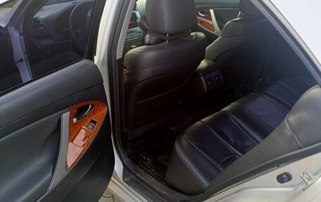 Toyota Camry, 2010 год, 1 300 000 рублей, 8 фотография