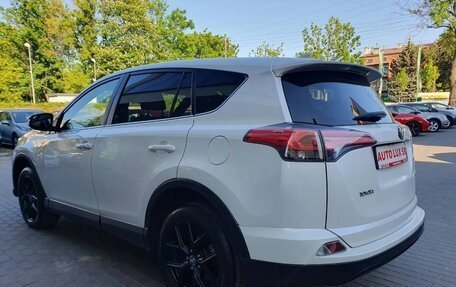 Toyota RAV4, 2018 год, 1 950 000 рублей, 3 фотография