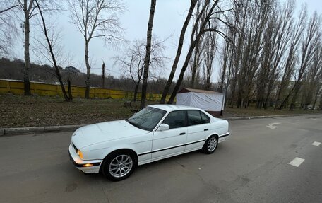 BMW 5 серия, 1990 год, 420 000 рублей, 2 фотография