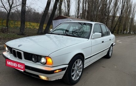 BMW 5 серия, 1990 год, 420 000 рублей, 3 фотография