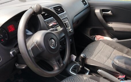 Volkswagen Polo VI (EU Market), 2012 год, 900 000 рублей, 6 фотография