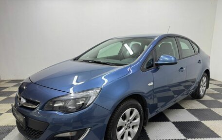 Opel Astra J, 2013 год, 1 200 000 рублей, 1 фотография