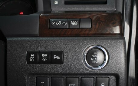 Toyota Vellfire I, 2013 год, 2 700 000 рублей, 15 фотография