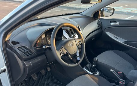 Hyundai Solaris II рестайлинг, 2011 год, 615 000 рублей, 7 фотография