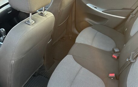 Hyundai Solaris II рестайлинг, 2011 год, 615 000 рублей, 5 фотография