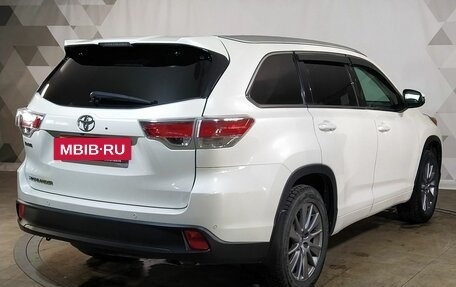 Toyota Highlander III, 2014 год, 2 649 000 рублей, 3 фотография