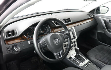 Volkswagen Passat B7, 2012 год, 1 099 000 рублей, 5 фотография