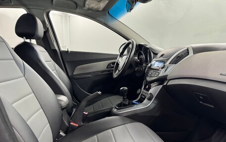 Chevrolet Cruze II, 2013 год, 940 000 рублей, 12 фотография