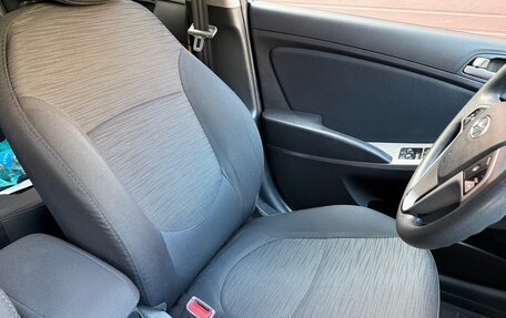 Hyundai Solaris II рестайлинг, 2015 год, 1 245 000 рублей, 14 фотография