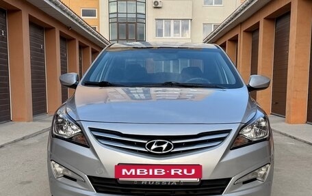 Hyundai Solaris II рестайлинг, 2015 год, 1 245 000 рублей, 3 фотография